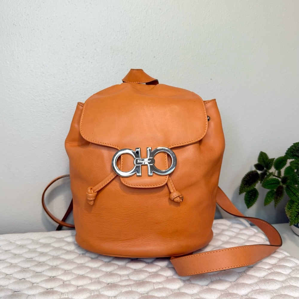 SALVATORE FERRAGAMO Backpack Gancini Leather Orange